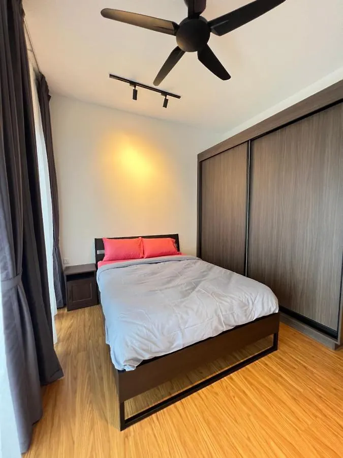 Beacon Executive Suites #Cozyfamilystay #Rooftoppool #16 #10Paxs George Town 0*,