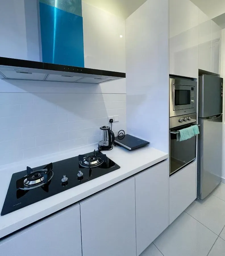 Beacon Executive Suites #Cozyfamilystay #Rooftoppool #16 #10Paxs George Town 0*,  Malaysia